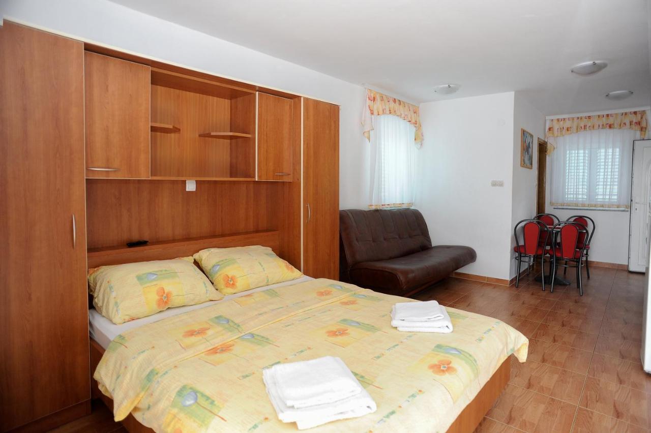 Apartmani Vila #N/A Buitenkant foto